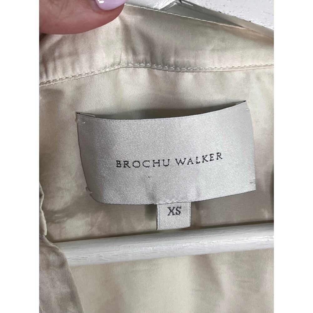Brochu Walker Tie Dye Long Sleeve Ruffle Trim Button-Front Blouse Gray/White XS - Picture 5 of 9